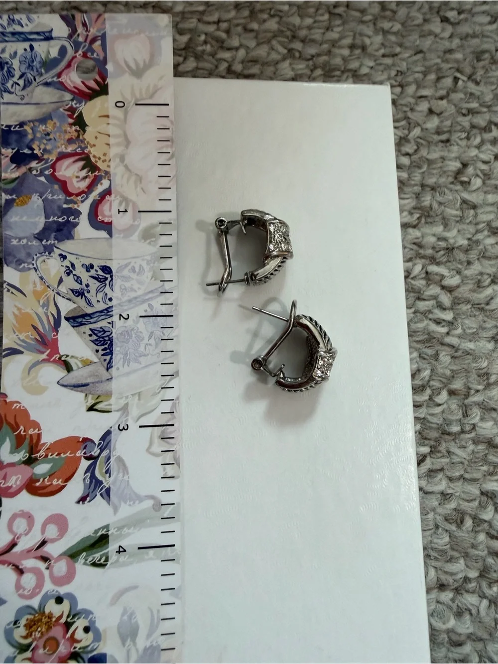 N/A silver tone